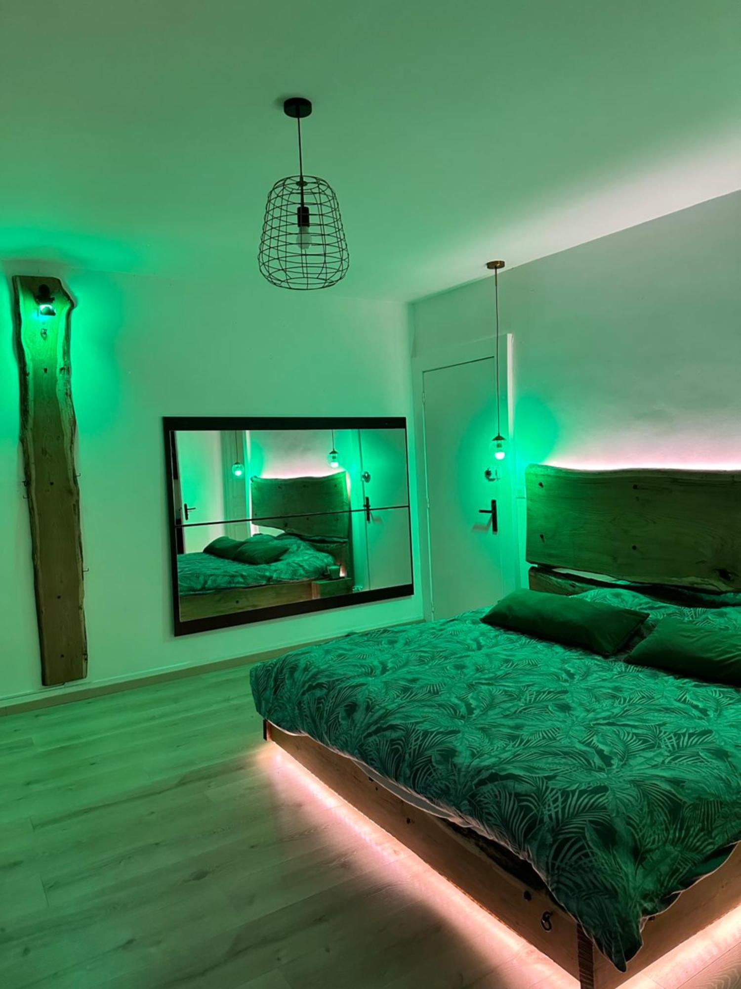 Loveroom En Bords De Meuse Floing Экстерьер фото